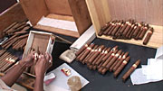 Cigar Packing: Banding